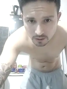 Snapshot of Joelcio19cm chatting on 04.07.26 Joelcio19cm online show from 04.07.26