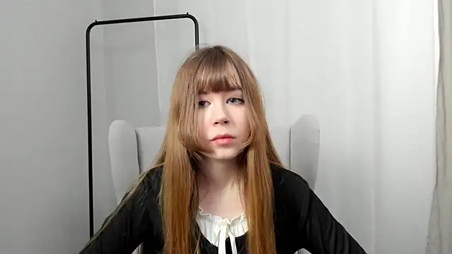 Snapshot of SadeHowen chatting on 04.23.26 SadeHowen online show from 04.23.26