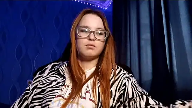 Snapshot of Sheriscute chatting on 04.04.26 Sheriscute online show from 04.04.26