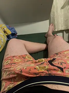 Snapshot of fragdemiere chatting on 04.03.26 fragdemiere online show from 04.03.26