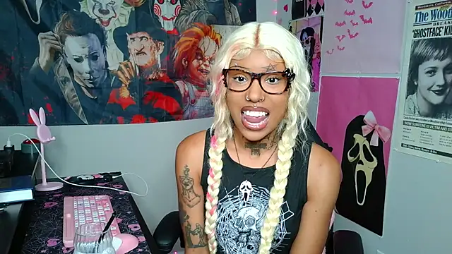 spookiebaddie online show from 05.07.26
