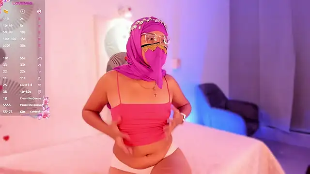 LaylaTemptMe online show from 04.11.26