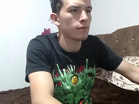 Snapshot of DANY_12_ chatting on 04.04.26 DANY 12 online show from 04.04.26