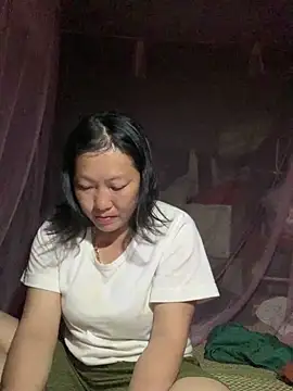 Snapshot of candy-beo chatting on 04.11.26 candy-beo online show from 04.11.26