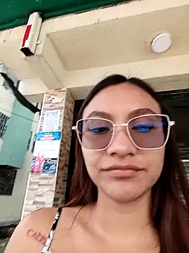 Snapshot of Leticia_Hinkley_ chatting on 04.20.26 Leticia Hinkley online show from 04.20.26