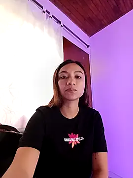 Snapshot of Leticia_Hinkley_ chatting on 05.01.26 Leticia Hinkley online show from 05.01.26