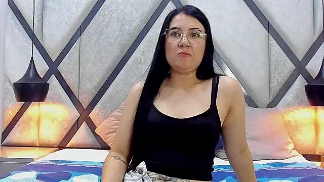 Snapshot of ChloeAshdord chatting on 04.10.26 ChloeAshdord online show from 04.10.26