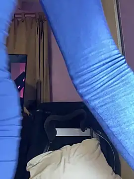 Snapshot of Juliett06 chatting on 04.13.26 Juliett06 online show from 04.13.26