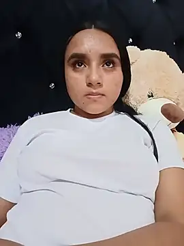 Valentina Narvaez online show from 06.19.26