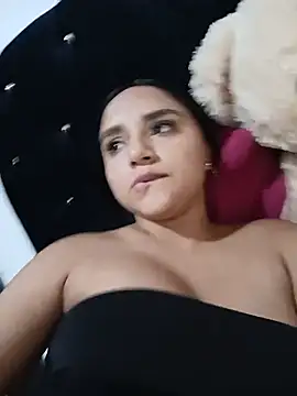 Valentina Narvaez online show from 07.06.26