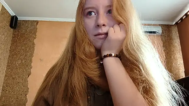 KateVibe 01 online show from 04.18.26