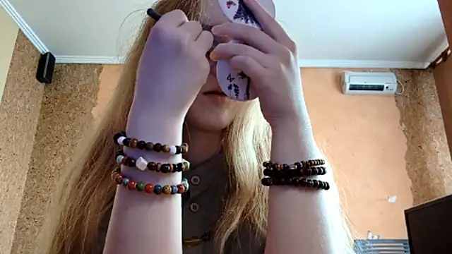 KateVibe 01 online show from 04.30.26