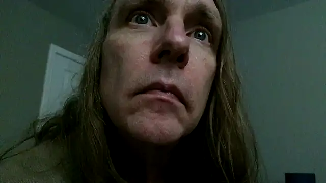 Magnus Luv online show from 05.27.26