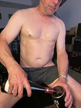 GeetarLuvver online show from 05.17.26