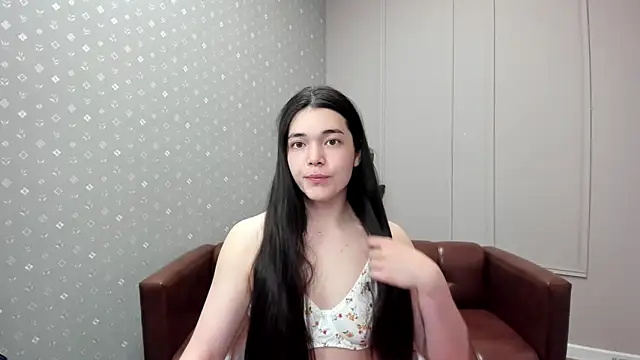 Arianna Grandi online show from 05.06.26