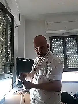 Snapshot of juanma33 chatting on 04.05.26 juanma33 online show from 04.05.26