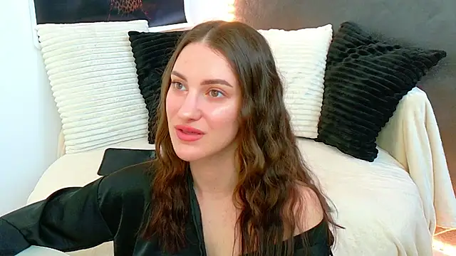 Amira a online show from 05.29.26