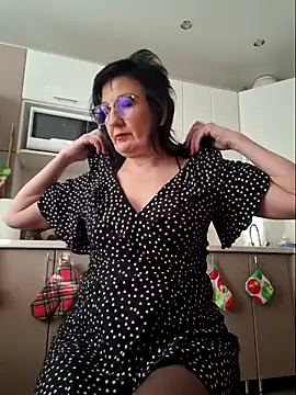 Snapshot of LaliaMia chatting on 03.02.25 LaliaMia online show from 03.02.25