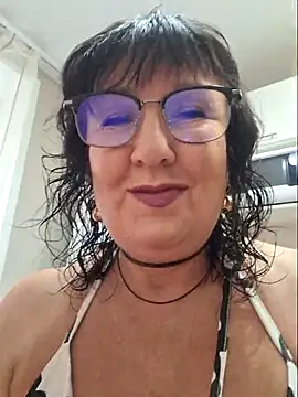 Snapshot of LaliaMia chatting on 09.11.25 LaliaMia online show from 09.11.25