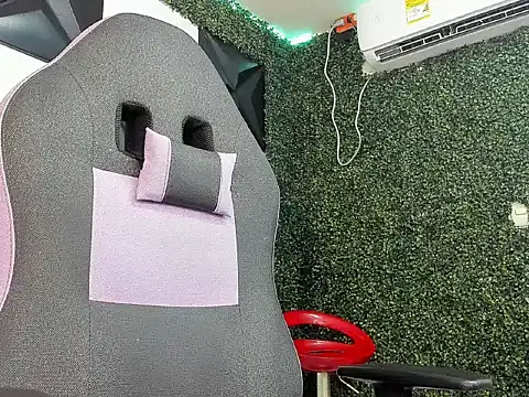 velvetcouple x online show from 05.04.26