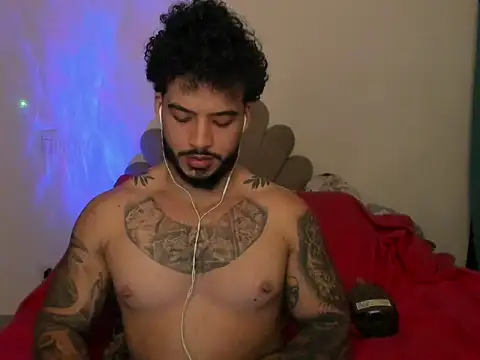 Snapshot of sinnei__ chatting on 04.10.26 sinnei online show from 04.10.26