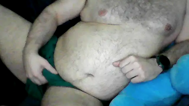 Snapshot of BriTheTopBear chatting on 04.24.26 BriTheTopBear online show from 04.24.26