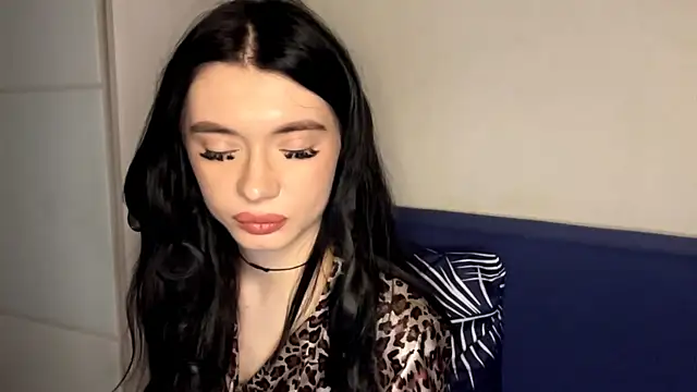 RenataBrought online show from 04.06.26