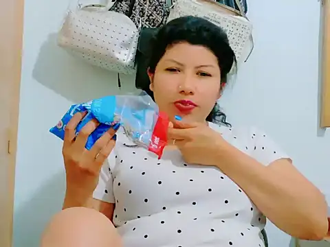 MojaditPussy online show from 05.13.26