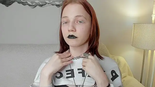 Snapshot of Irtanal chatting on 04.08.26 Irtanal online show from 04.08.26