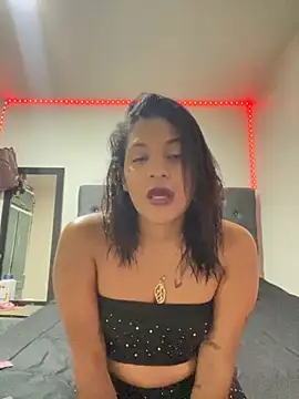 Snapshot of Emily_Gaez chatting on 04.07.26 Emily Gaez online show from 04.07.26