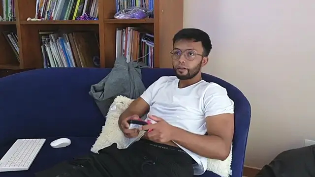 Snapshot of bbctoptwink chatting on 04.06.26 bbctoptwink online show from 04.06.26