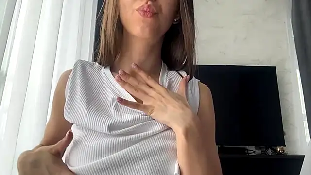 Snapshot of BrandyNorthcott chatting on 04.10.26 BrandyNorthcott online show from 04.10.26