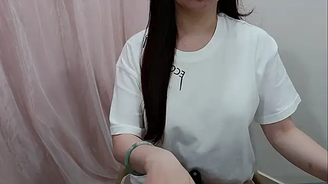minami-yuiyui online show from 05.20.26