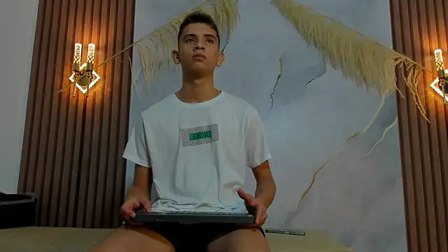 Ethanhot os online show from 04.28.26
