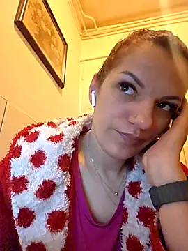 SweetMomy  online show from 04.24.26