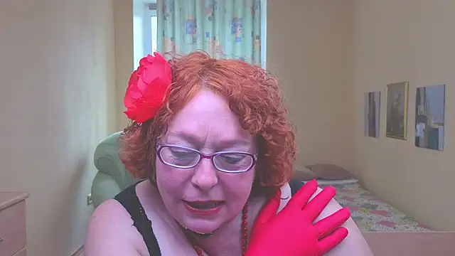 Fara Flutte online show from 04.24.26