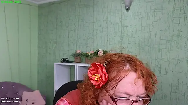 Fara Flutte online show from 07.25.26