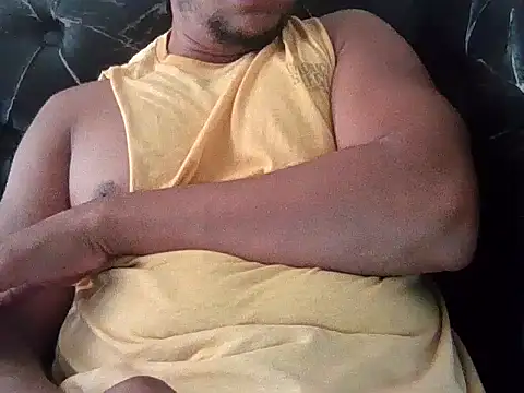 Snapshot of SexFit chatting on 04.12.26 SexFit online show from 04.12.26