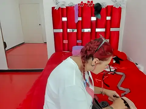 scarlett red 1 online show from 05.07.26