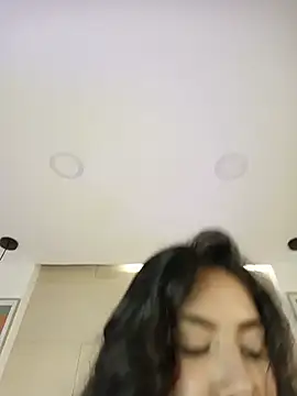 Snapshot of BrendaBloom_ chatting on 05.29.26 BrendaBloom online show from 05.29.26