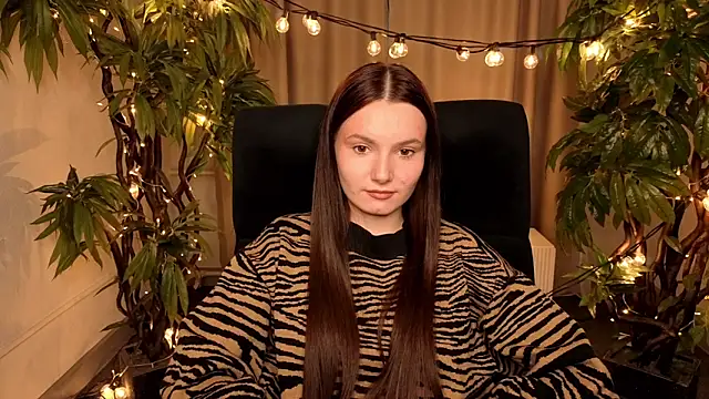 MarieFuller online show from 04.08.26