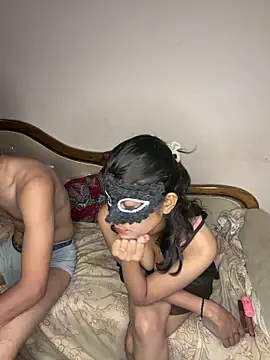 Snapshot of Love_Birds00 chatting on 04.10.26 Love Birds00 online show from 04.10.26