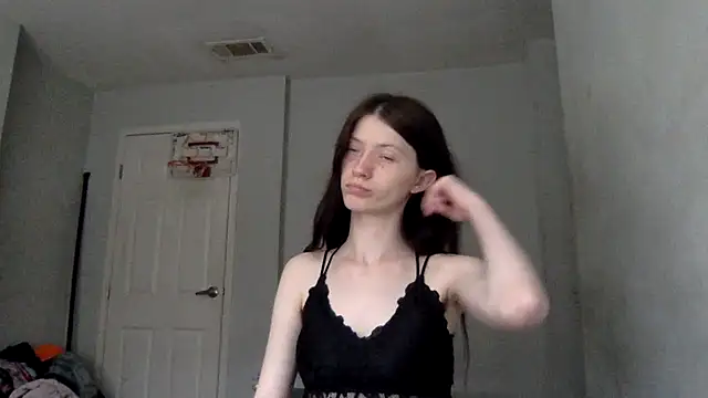 Munchkinbaby72318 online show from 05.11.26