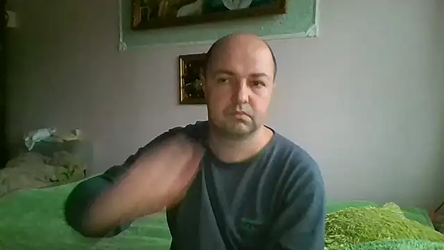 Snapshot of Luceriusbigass chatting on 12.07.24 Luceriusbigass online show from 12.07.24