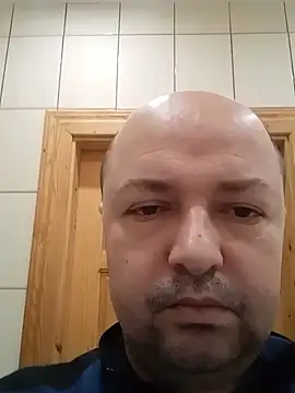 Snapshot of Luceriusbigass chatting on 12.28.24 Luceriusbigass online show from 12.28.24