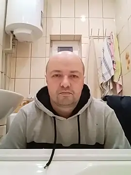 Snapshot of Luceriusbigass chatting on 01.19.25 Luceriusbigass online show from 01.19.25