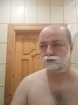 Snapshot of Luceriusbigass chatting on 01.23.25 Luceriusbigass online show from 01.23.25