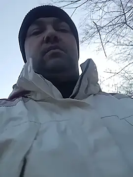 Snapshot of Luceriusbigass chatting on 01.27.25 Luceriusbigass online show from 01.27.25