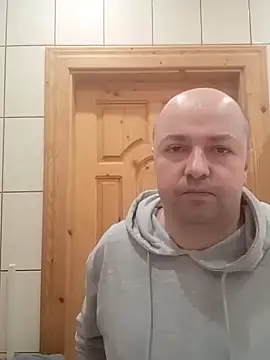 Snapshot of Luceriusbigass chatting on 02.01.25 Luceriusbigass online show from 02.01.25