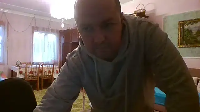 Snapshot of Luceriusbigass chatting on 02.03.25 Luceriusbigass online show from 02.03.25